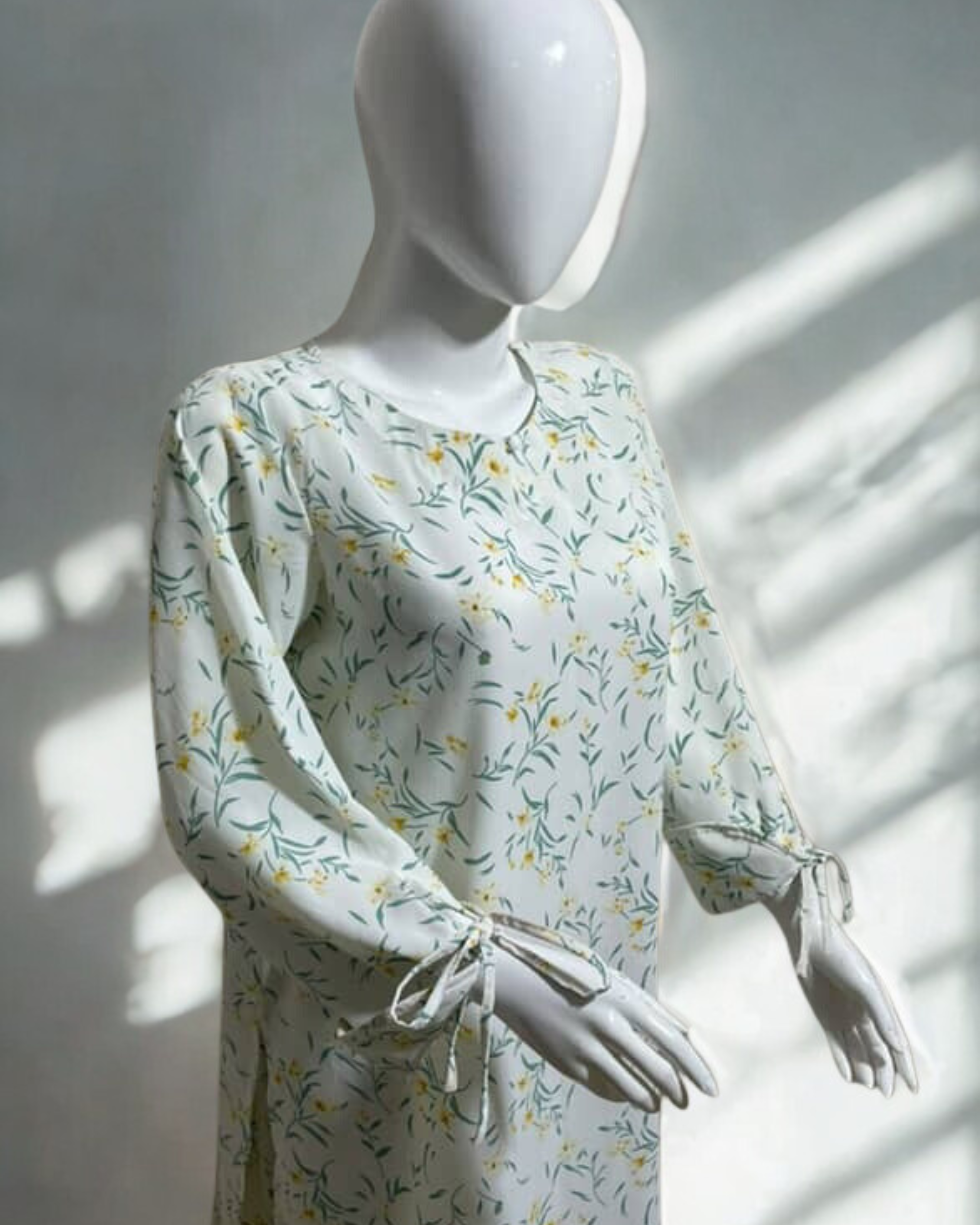 Floral Printed Georgette Kurta – Soft White with Tie-Sleeve Detail